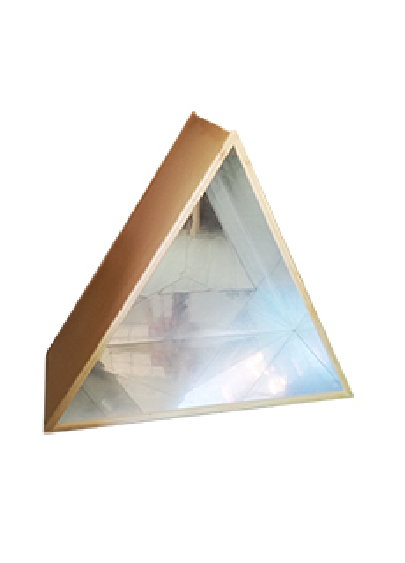 TRIANGULO CON 4 ESPEJOS IRROMPIBLES