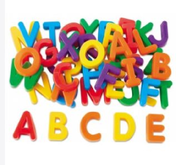 SET LETRAS MAYÚSCULAS MAGNÉTICAS